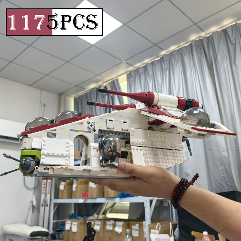 MOC Star 1228pcs Plan Republic Dropship Gunship Building Blocks Bricks 75021 Toys for Children Birthday Festival Party Gifts
MOC Star 1228pcs Plan Republic Dropship Gunship Building Blocks Bricks 75021 Toys for Children Birthday Festival Party Gifts