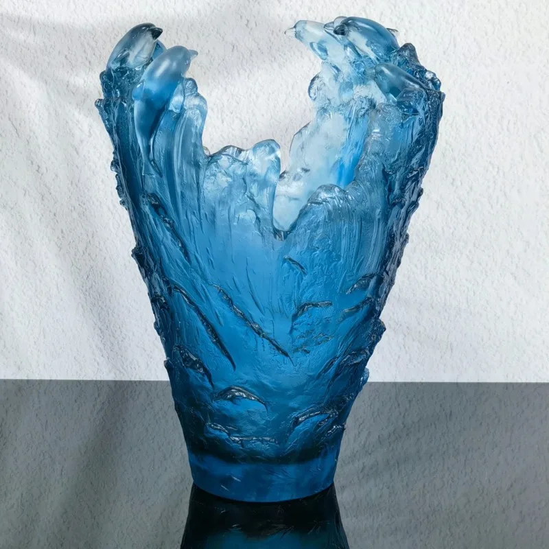 Brand glazed crystal vase, blue dolphin treading waves ocean series vase counter full set of packaging
Brand glazed crystal vase, blue dolphin treading waves ocean series vase counter full set of packaging