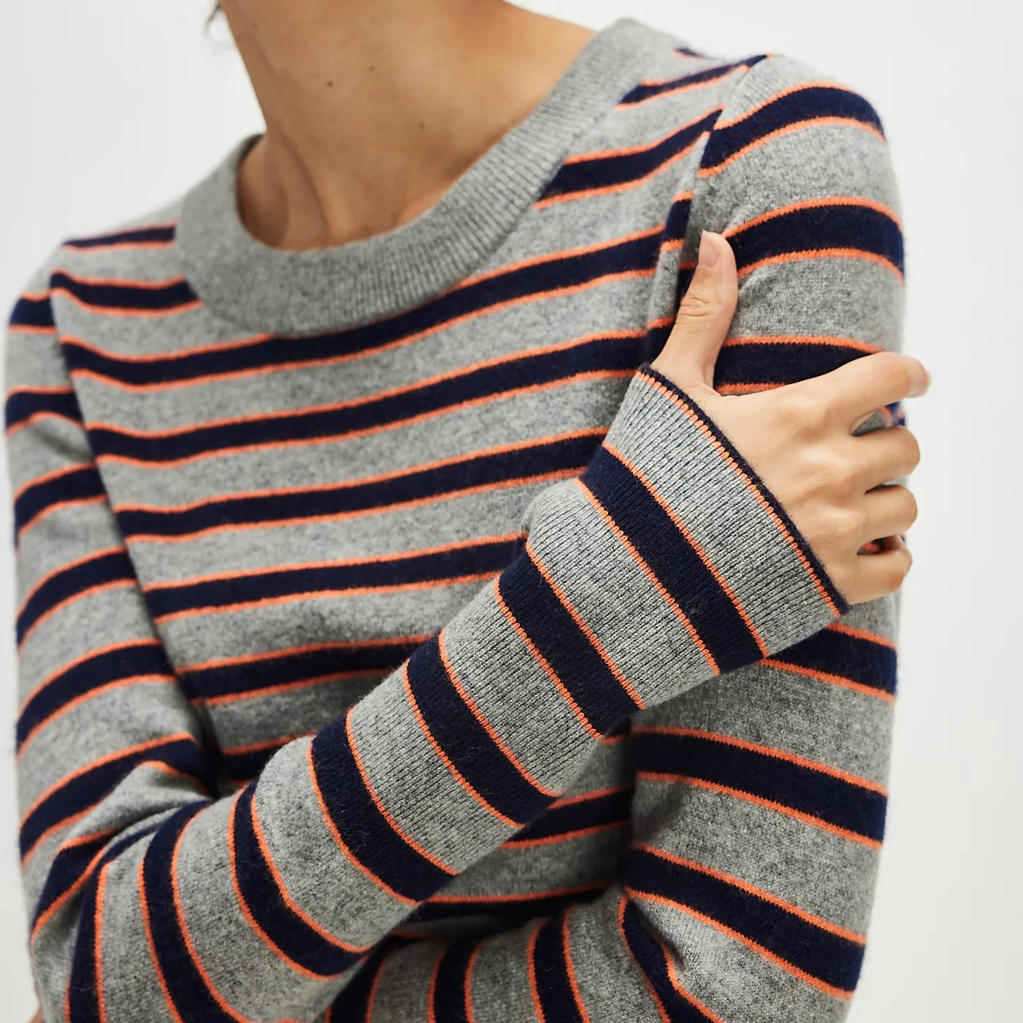 Women's Autumn Winter Knit Sweaters Long Sleeve Round Neck Striped Knitwear Tops
Women's Autumn Winter Knit Sweaters Long Sleeve Round Neck Striped Knitwear Tops