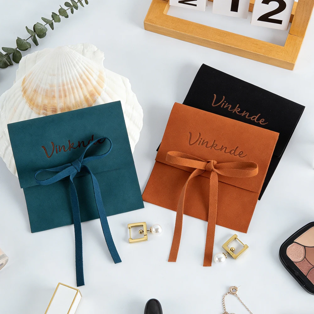 50 Bulk Personalized Embossed Microfiber Jewelry Velvet Bag Rope Pouch For Ring Bracelet Watch Glasses Organizer Cosmetic Pocket
50 Bulk Personalized Embossed Microfiber Jewelry Velvet Bag Rope Pouch For Ring Bracelet Watch Glasses Organizer Cosmetic Pocket