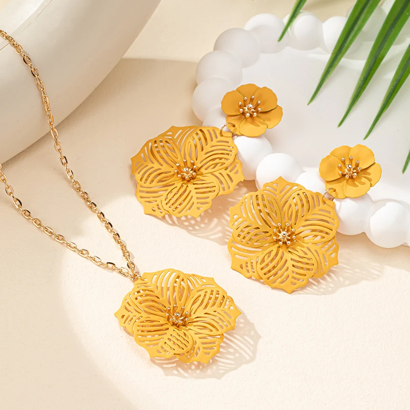 Simple Elegant Necklace Earring Jewelry Set for Women Wedding Fashion Designer Enamel Flower Necklace Romantic Party Gifts
Simple Elegant Necklace Earring Jewelry Set for Women Wedding Fashion Designer Enamel Flower Necklace Romantic Party Gifts