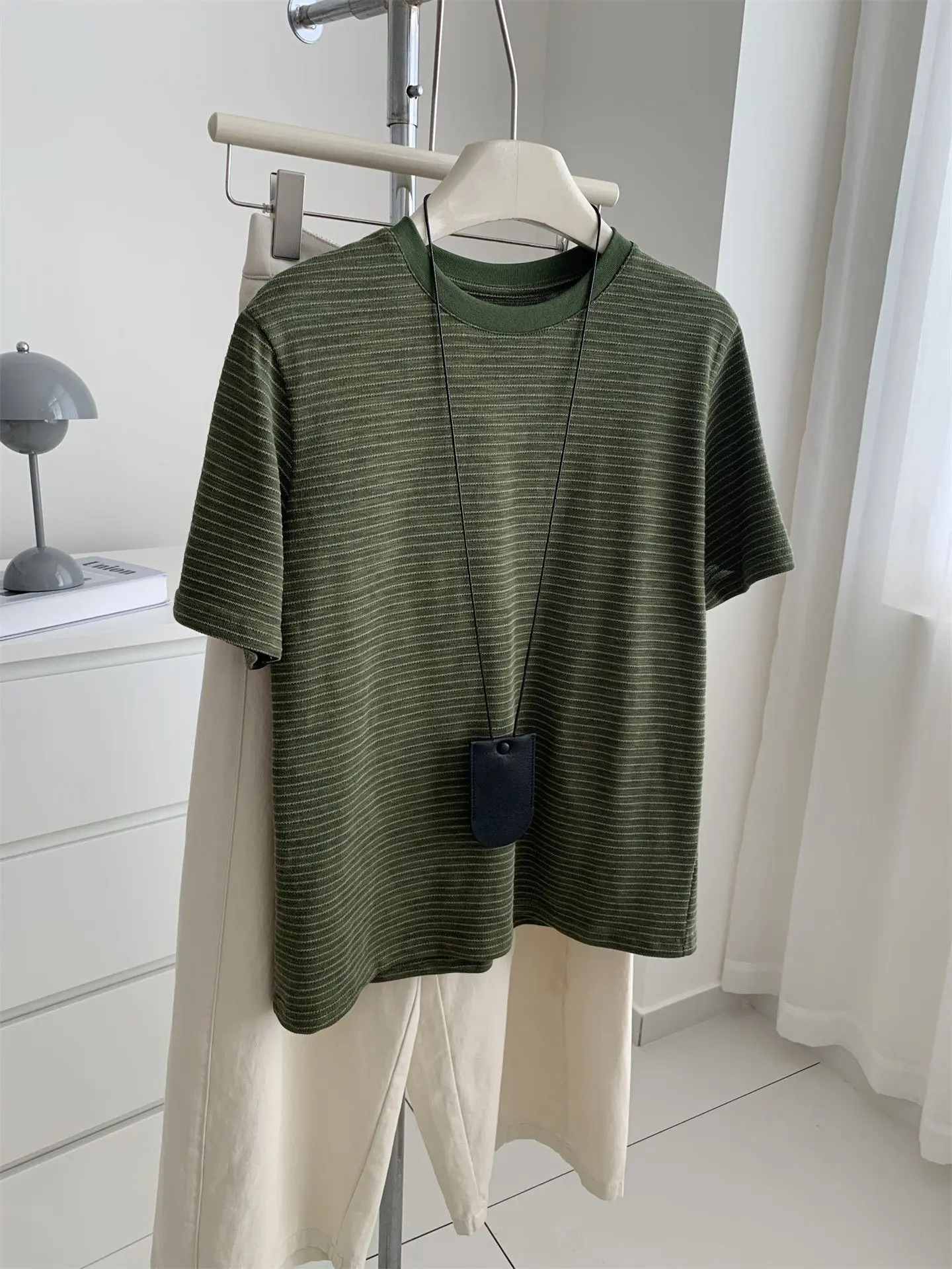 plus Size Women's Summer T-Shirt Striped Short Sleeve Loose Fit Slimming Deep Green Half Sleeve Top Korean Style Commute Fashion
plus Size Women's Summer T-Shirt Striped Short Sleeve Loose Fit Slimming Deep Green Half Sleeve Top Korean Style Commute Fashion