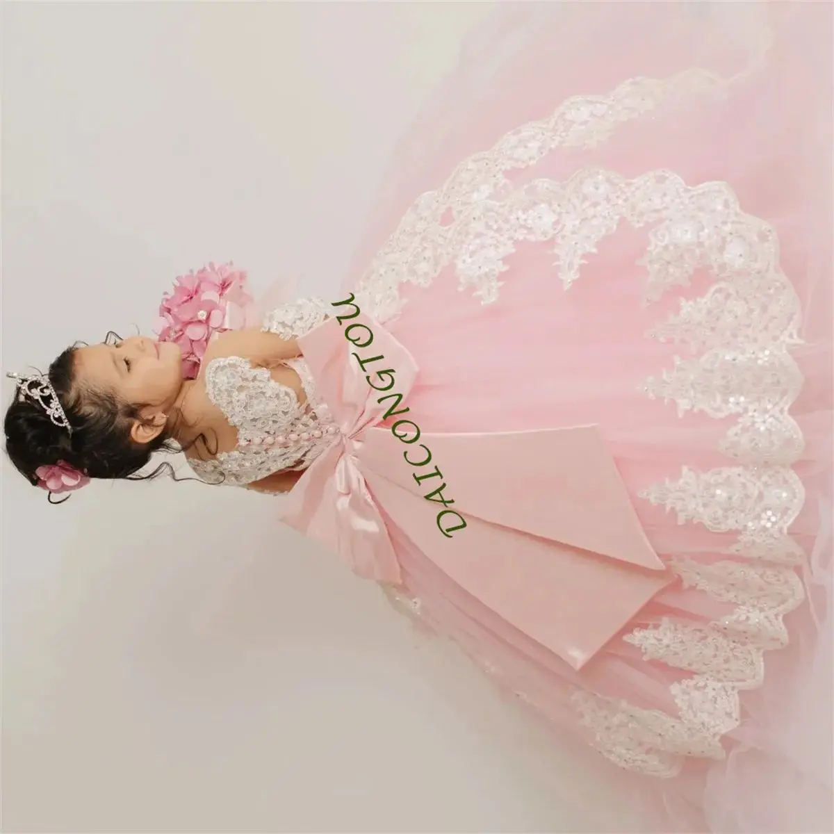 CustomizedFirst Communion Gowns Gray Angel Flower Girl Dresses Tulle Puffy Appliques Sleeveless For Wedding Kids Birthday Party
CustomizedFirst Communion Gowns Gray Angel Flower Girl Dresses Tulle Puffy Appliques Sleeveless For Wedding Kids Birthday Party