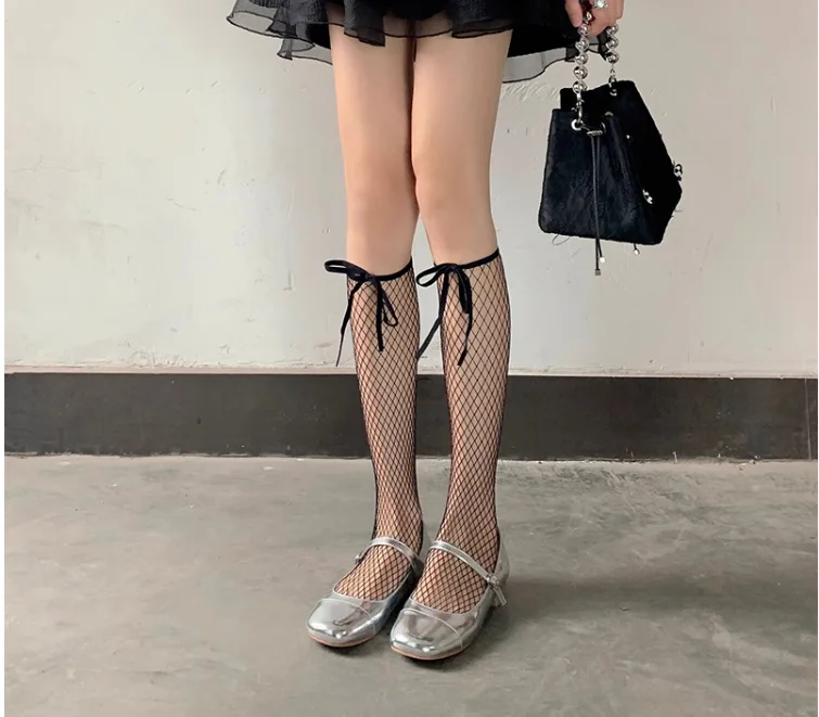 Women's Spring Summer Socks Breathable Ultra Thin Card Stockings Mid-tube Solid Color Bow Net Socks Transparent Funny Nice Sock
Women's Spring Summer Socks Breathable Ultra Thin Card Stockings Mid-tube Solid Color Bow Net Socks Transparent Funny Nice Sock
