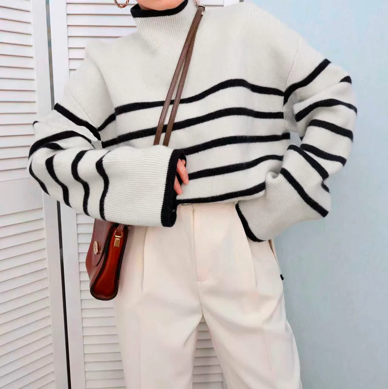Women's Black and White Striped High Neck Sweater – Oversized Loose Fit Thick Knit Pullover, Long Sleeve Drop Shoulder Top for F
Women's Black and White Striped High Neck Sweater – Oversized Loose Fit Thick Knit Pullover, Long Sleeve Drop Shoulder Top for F