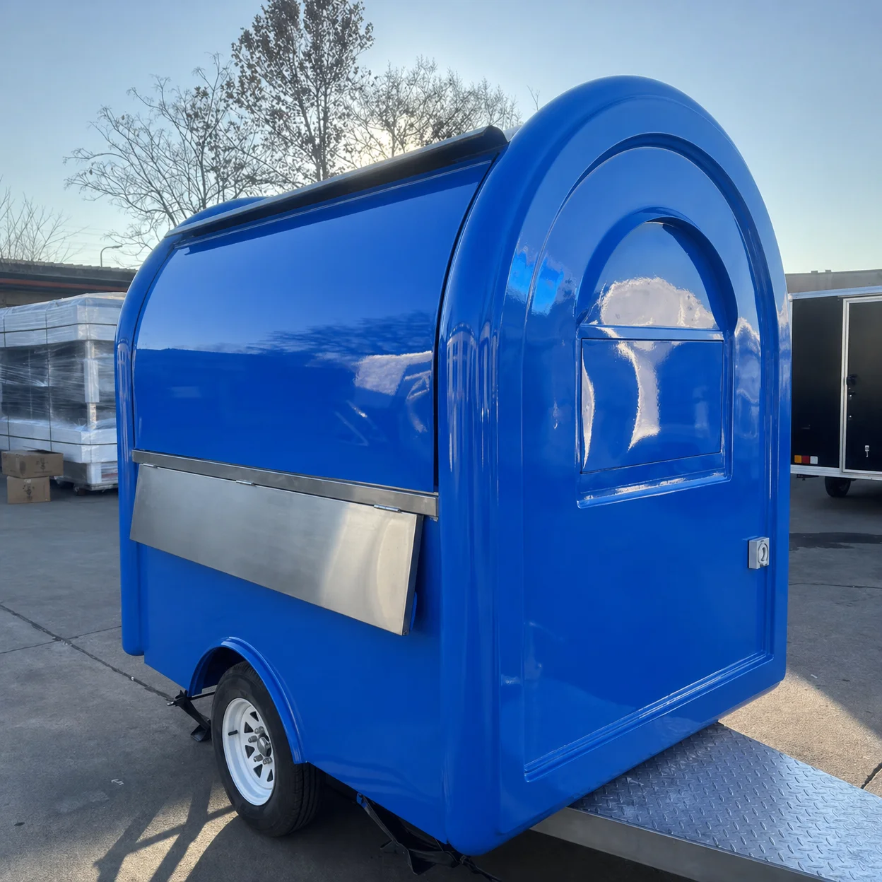 Popular Retro Round Food Trailer Customized Mobile Coffee Cart For Commercial Beverage Catering
Popular Retro Round Food Trailer Customized Mobile Coffee Cart For Commercial Beverage Catering