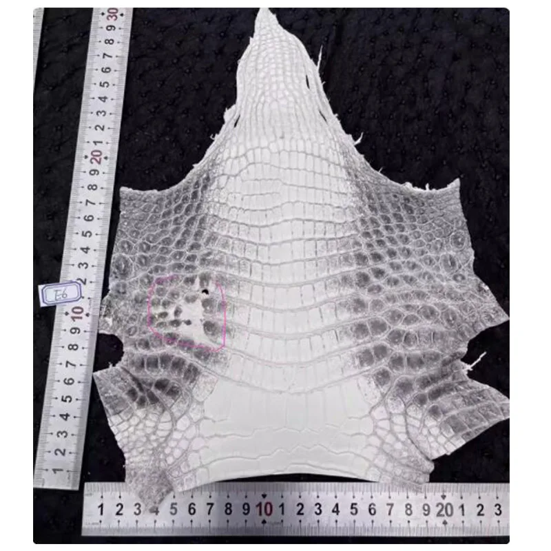 Good Genuine Leather Soft Crocodile Pattern Leather Fabric Sewn Material DIY Bag
Good Genuine Leather Soft Crocodile Pattern Leather Fabric Sewn Material DIY Bag