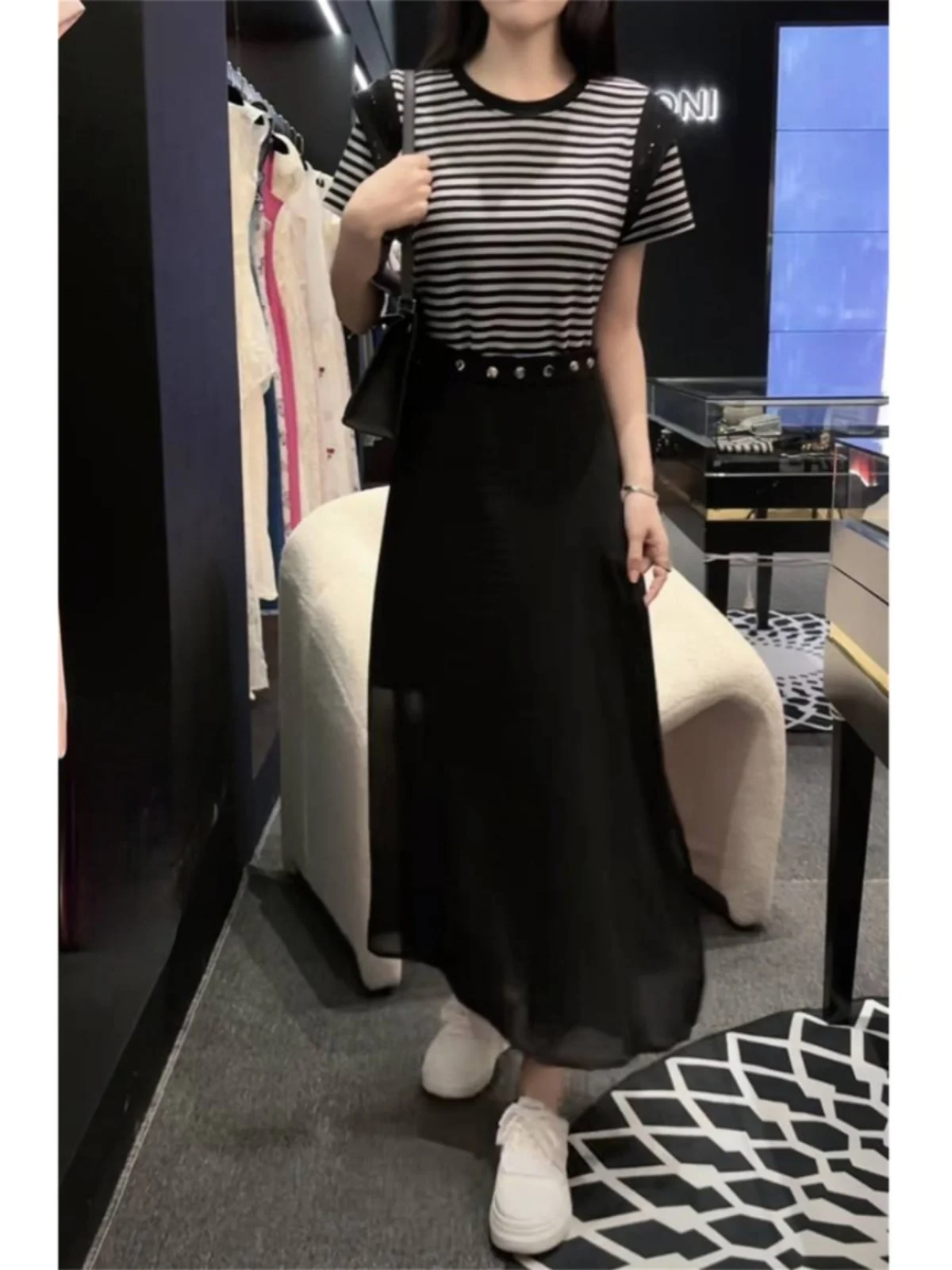 Casual Faionable Women's Summer New Korean Sle Slimming ort Sve Stripe Dr Two Piece Set High Quali Ele Feeling
Casual Faionable Women's Summer New Korean Sle Slimming ort Sve Stripe Dr Two Piece Set High Quali Ele Feeling