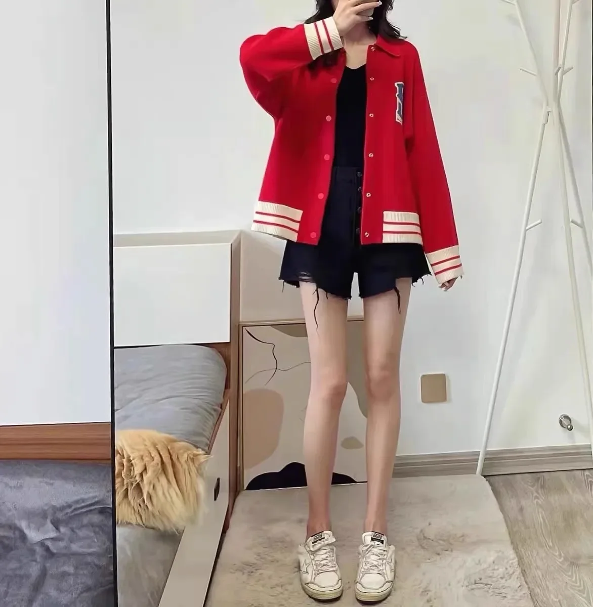 Women Letter Badge Red Jacket Striped Turn-down Collar Single Breasted Long Sleeve Loose Baseball Cardigan
Women Letter Badge Red Jacket Striped Turn-down Collar Single Breasted Long Sleeve Loose Baseball Cardigan