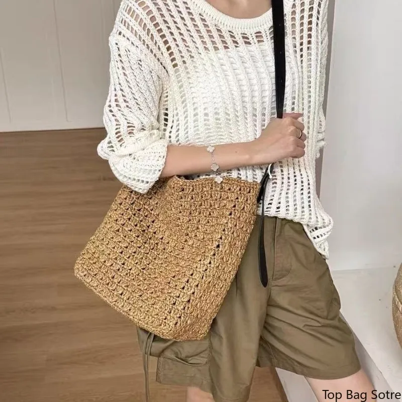 Women's Convertible Woven Bucket Bag Casual Underarm Shoulder Crossbody Summer Beach Vacation
Women's Convertible Woven Bucket Bag Casual Underarm Shoulder Crossbody Summer Beach Vacation