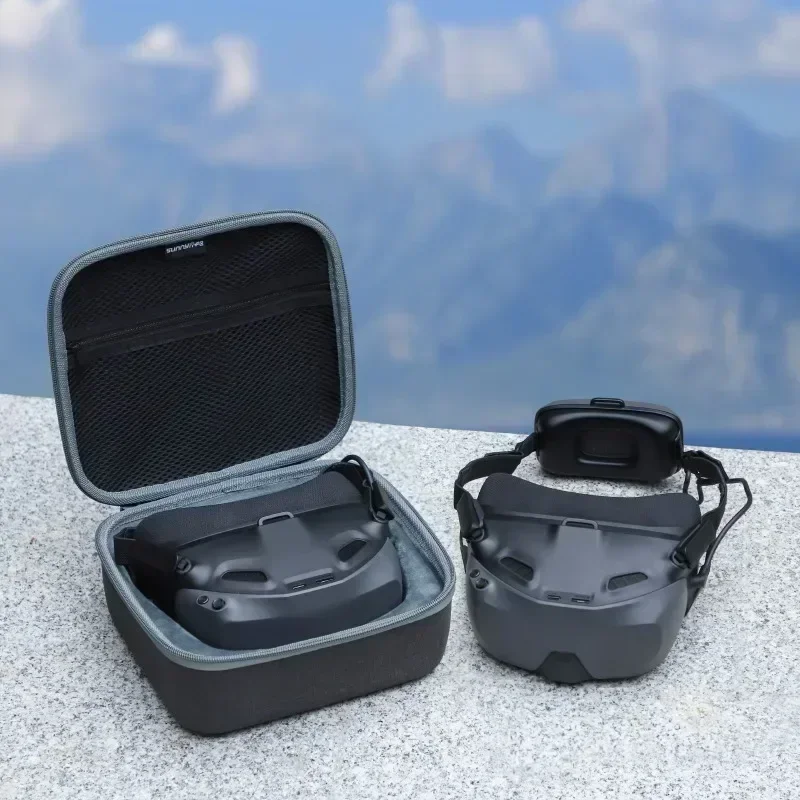 Sunnylife Hard Shell Carrying Case For DJI Goggles N3 Flying Storage Bag Shock-absorbing Box For DJI Neo Drone Accessories
Sunnylife Hard Shell Carrying Case For DJI Goggles N3 Flying Storage Bag Shock-absorbing Box For DJI Neo Drone Accessories