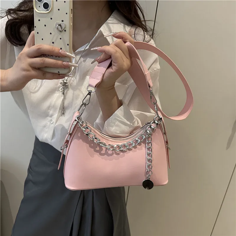 Popular Small Bag for Women, New Fashionable and Simple Crossbody Bag, Casual and Versatile Western Style Shoulder Bags
Popular Small Bag for Women, New Fashionable and Simple Crossbody Bag, Casual and Versatile Western Style Shoulder Bags