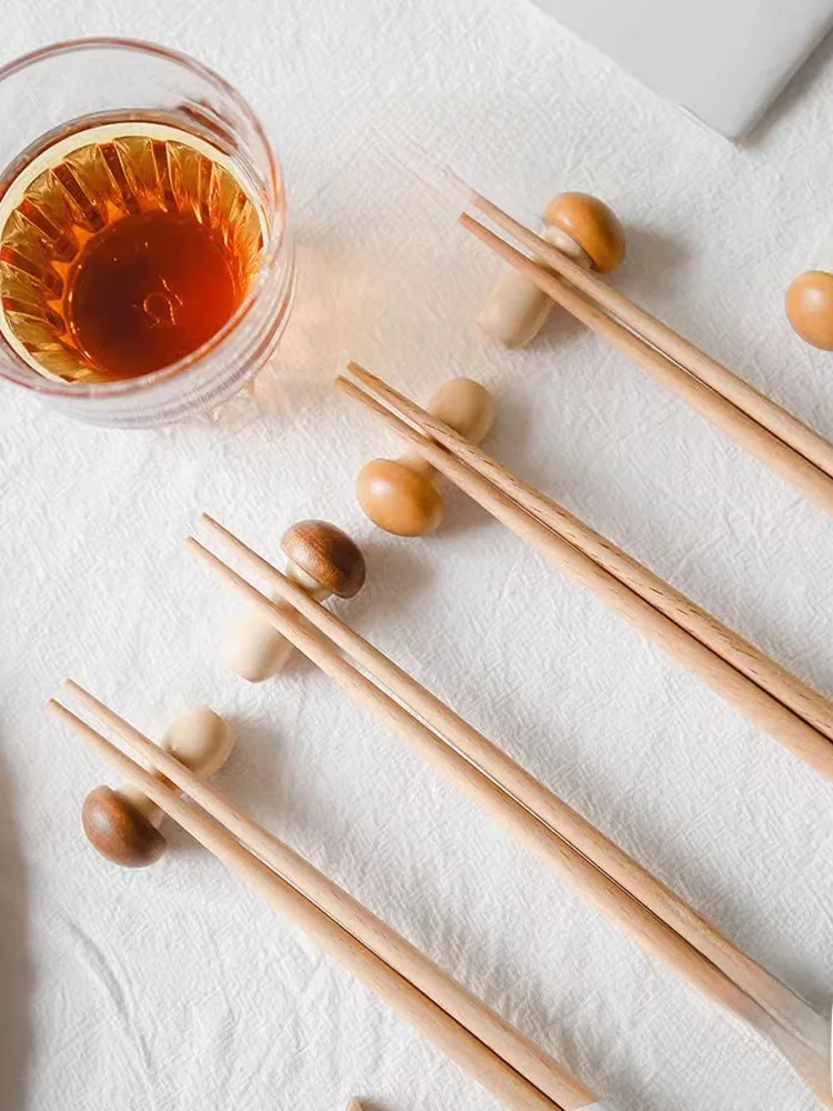 Cute Soft Willow Wooden Chopsticks Holder Japanese Style Mushroom Design Natural Wood Chopsticks Stand Restaurant Quality
Cute Soft Willow Wooden Chopsticks Holder Japanese Style Mushroom Design Natural Wood Chopsticks Stand Restaurant Quality