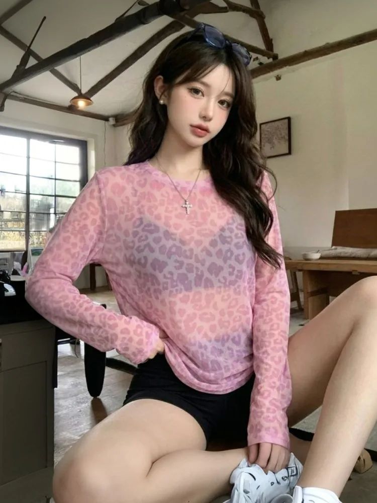 Ladies Summer Thin Long Sleeve Base Shirt Leopard Print Mesh Ice Silk Gauze Women's Fashionable Sun Protection Cover up Pink
Ladies Summer Thin Long Sleeve Base Shirt Leopard Print Mesh Ice Silk Gauze Women's Fashionable Sun Protection Cover up Pink