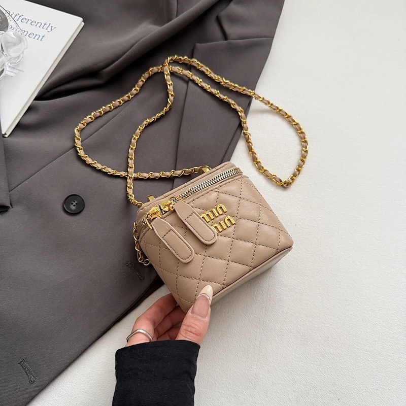 Elegant Compact Female Bag Handbag Petite Crossbody Bag Clean Silhouette For Unfussy Style
Elegant Compact Female Bag Handbag Petite Crossbody Bag Clean Silhouette For Unfussy Style