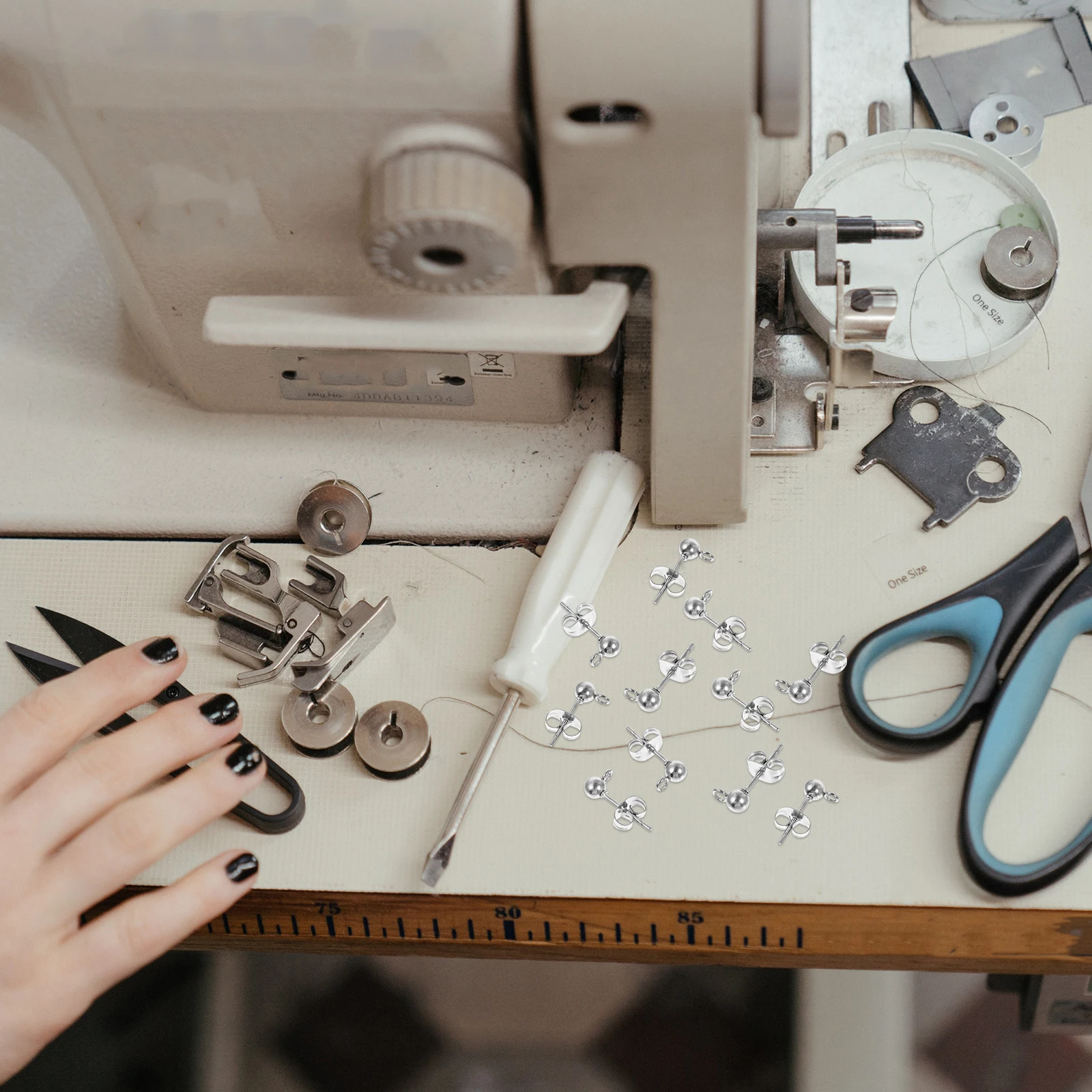 40Pcs Round Ball Ear Studs Comfortable DIY Earring Jewelry Decorative Accessories for Daily Party Dance Stage Stylish Ear Drops
40Pcs Round Ball Ear Studs Comfortable DIY Earring Jewelry Decorative Accessories for Daily Party Dance Stage Stylish Ear Drops