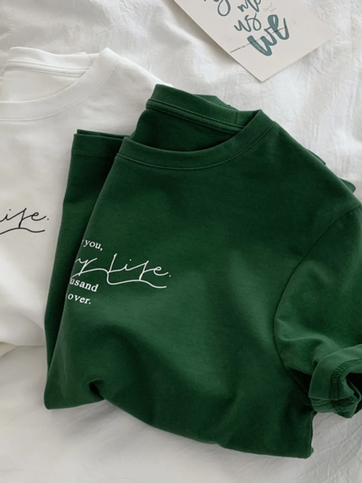 Simple Couple Short Sleeve T-Shirt Unisex Basic round Neck Printed Casual Fashion Summer Top for Men And Women
Simple Couple Short Sleeve T-Shirt Unisex Basic round Neck Printed Casual Fashion Summer Top for Men And Women