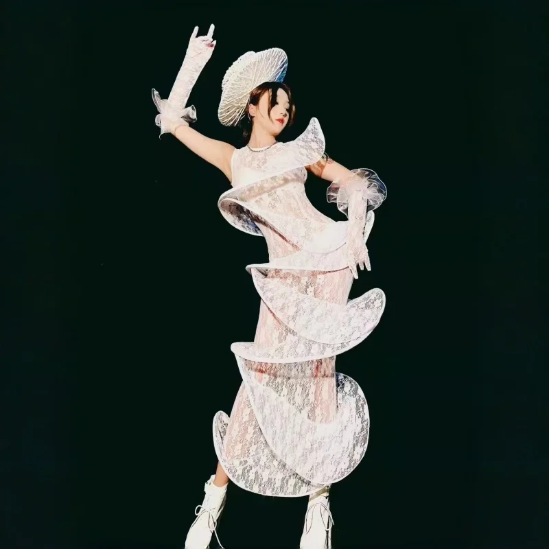 Women White Lace Transparent Exaggerated Dance Costume Petal Dress for Drag Queen Singer Show Catwalk Performance Bar Stage
Women White Lace Transparent Exaggerated Dance Costume Petal Dress for Drag Queen Singer Show Catwalk Performance Bar Stage