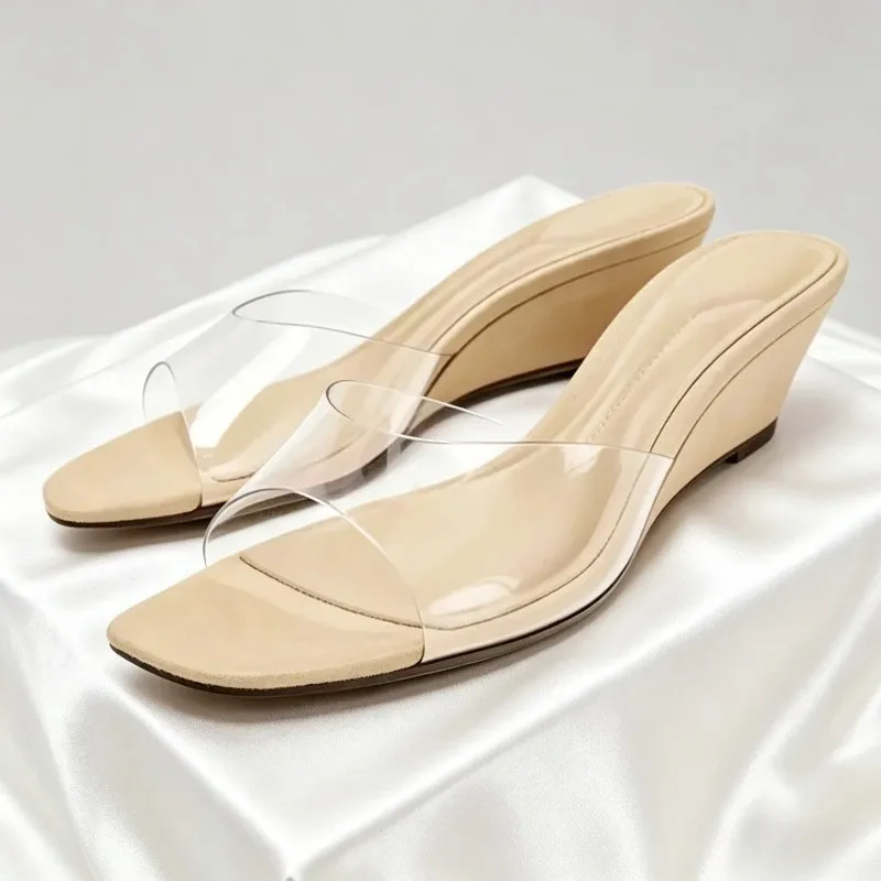 Fashion Wedge Heel Women Slippers Sexy Open Toe Transparent Pvc Strap Design Heeled Sandals for Ladies Summer Elegant Women Shoe
Fashion Wedge Heel Women Slippers Sexy Open Toe Transparent Pvc Strap Design Heeled Sandals for Ladies Summer Elegant Women Shoe