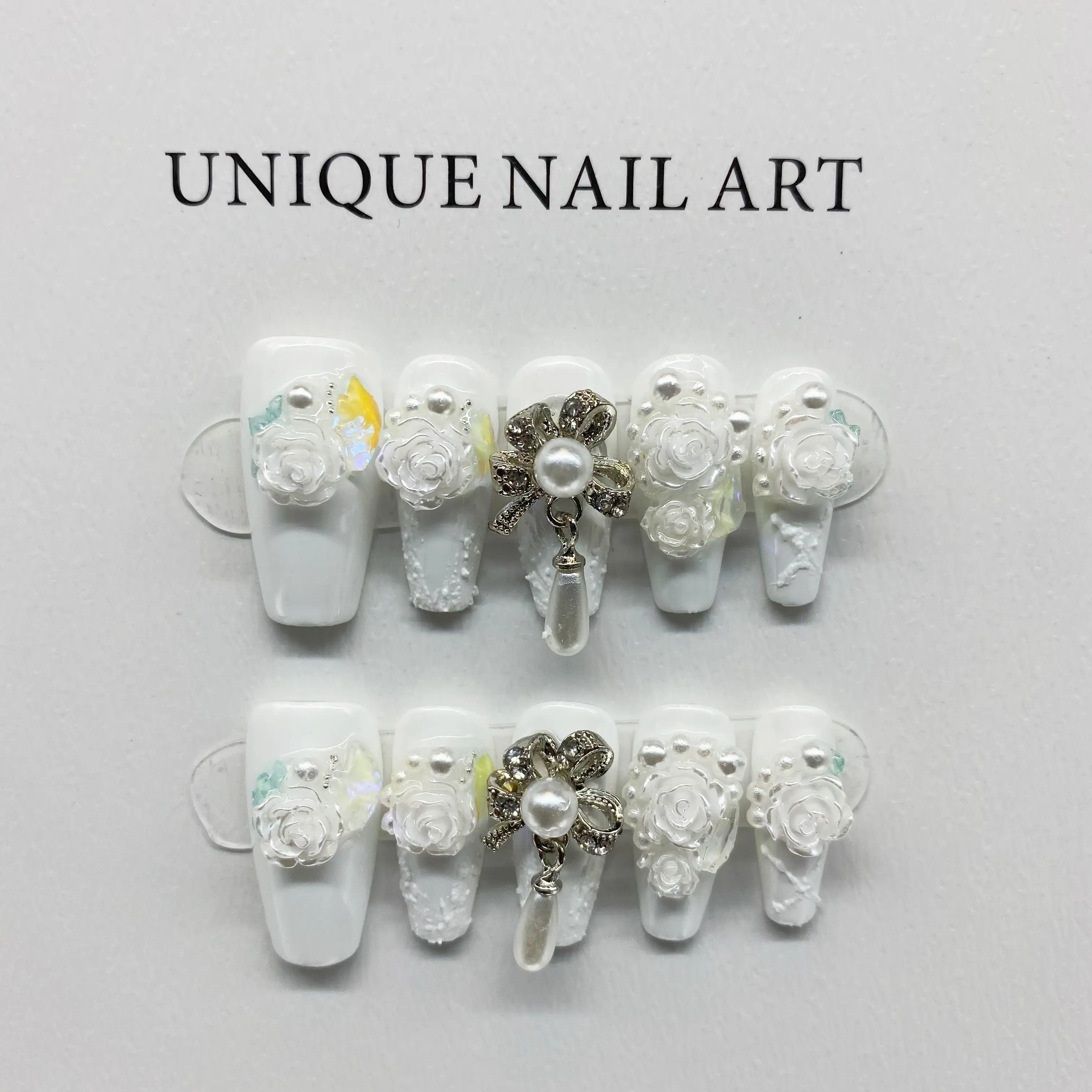 White Camellia Chinese Style Detachable Reusable Elegant White Handmade Press On Nails.No.D002
White Camellia Chinese Style Detachable Reusable Elegant White Handmade Press On Nails.No.D002
