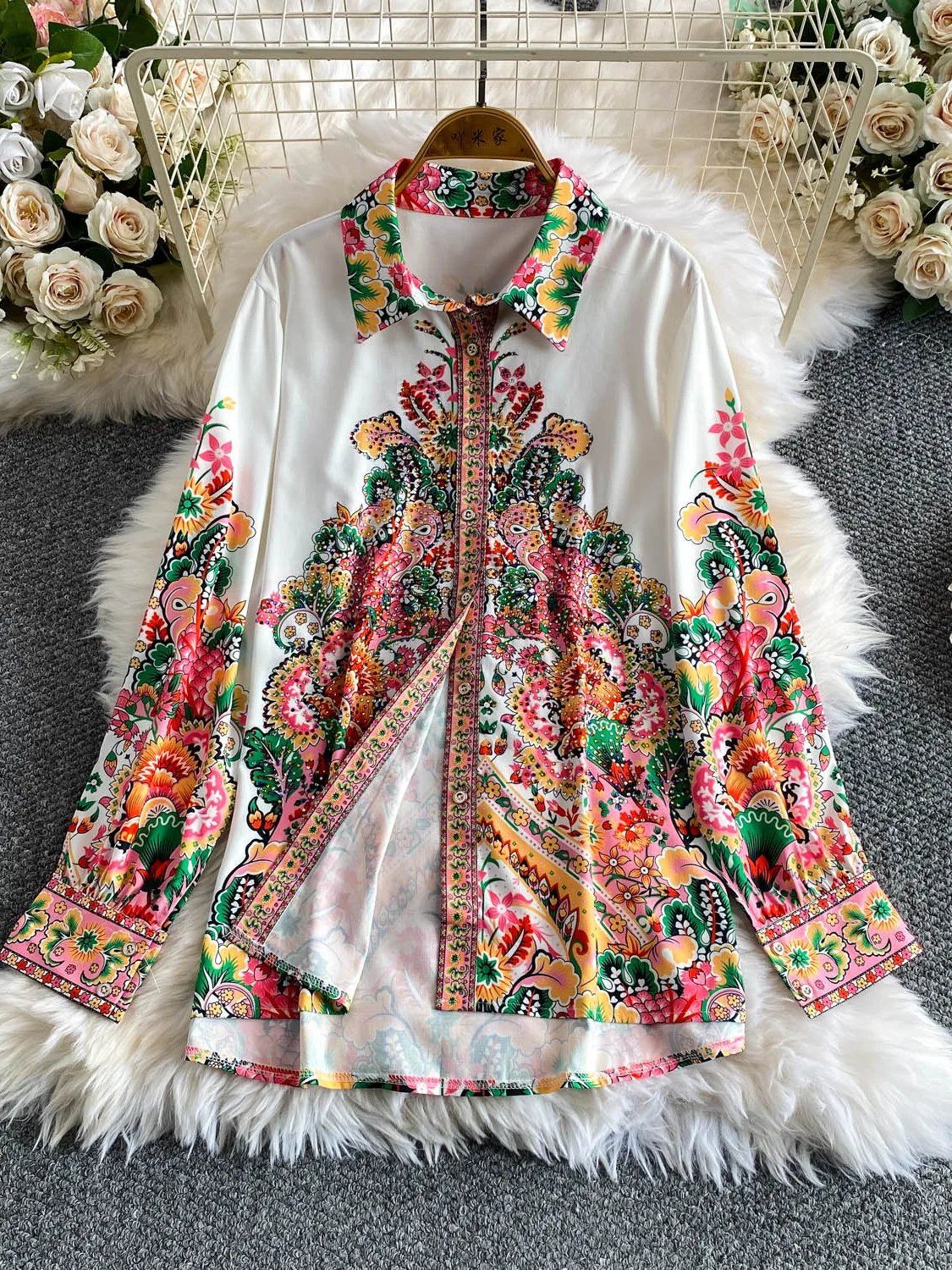 Breathable Floral Print Turn-down Collar Shirt Women's Summer Loose Cardigan Commute Style Mid-length Top Skin-friendly
Breathable Floral Print Turn-down Collar Shirt Women's Summer Loose Cardigan Commute Style Mid-length Top Skin-friendly