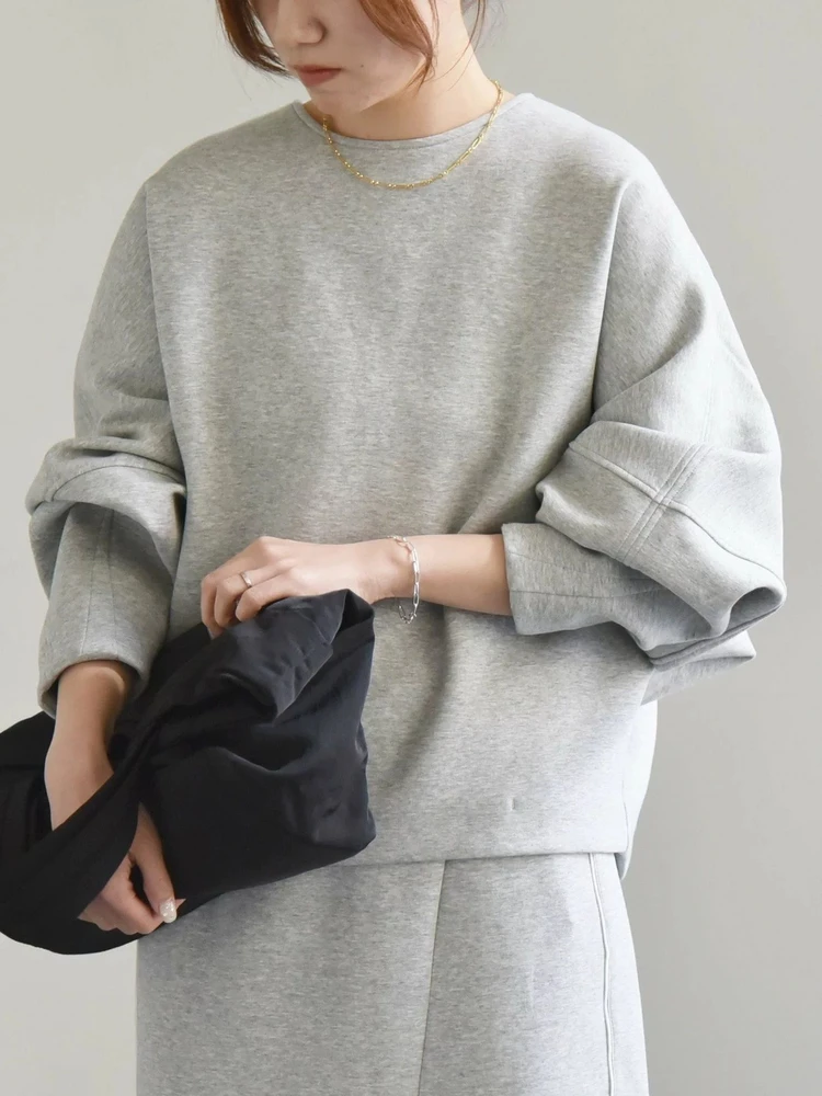 Свободная толстовка с длинными рукавами для женщин: модный повседневный универсальный топ, трендовая осенне-зимняя простая уличная одежда
Свободная толстовка с длинными рукавами для женщин: модный повседневный универсальный топ, трендовая осенне-зимняя простая уличная одежда