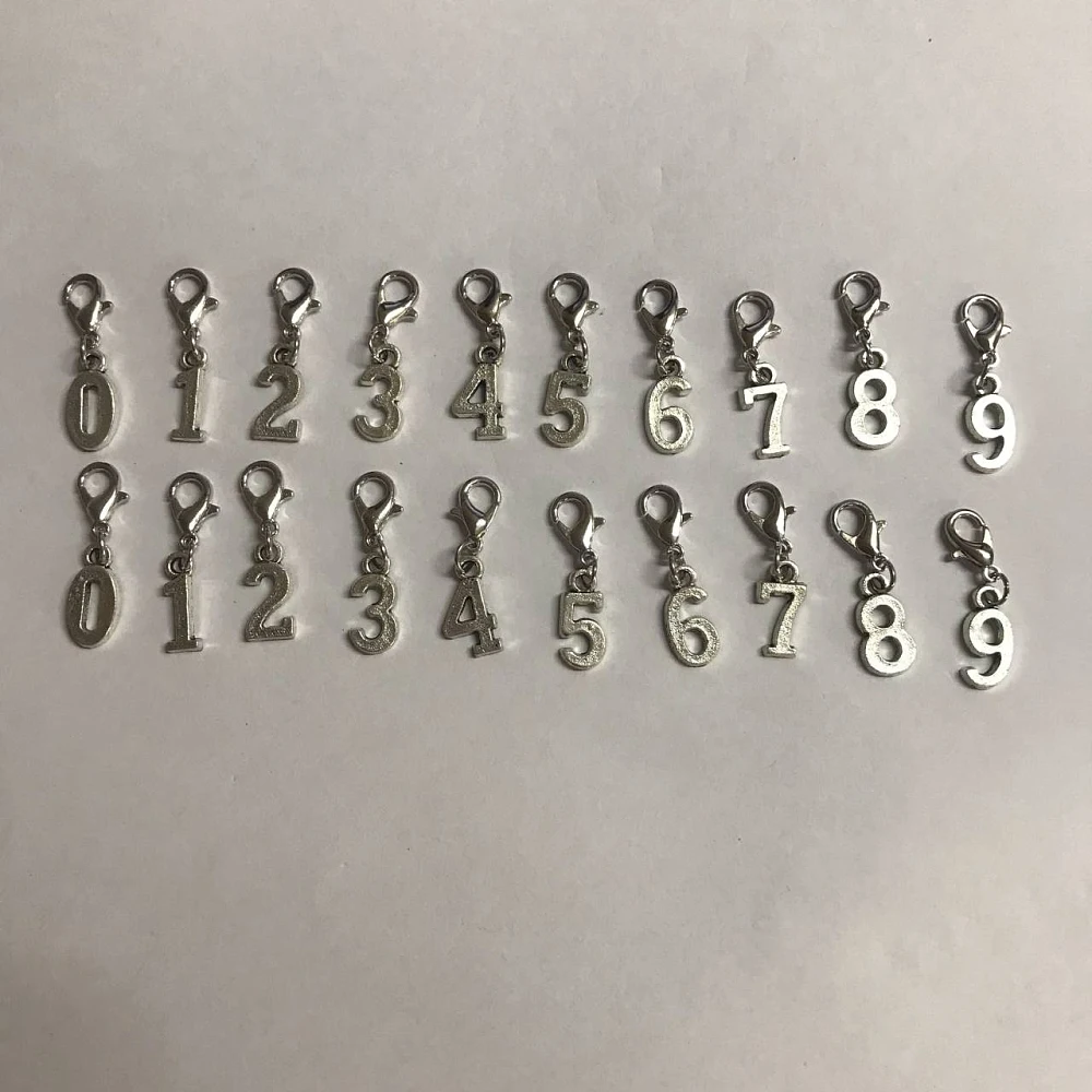 40 шт. цифры 0 ~ 9, подвесные маркеры для стежки, сплав, крючком, застежка-карабин, амулеты, блокировка, маркер для стежки с винным бокалом, очаровательное кольцо
40 шт. цифры 0 ~ 9, подвесные маркеры для стежки, сплав, крючком, застежка-карабин, амулеты, блокировка, маркер для стежки с винным бокалом, очаровательное кольцо