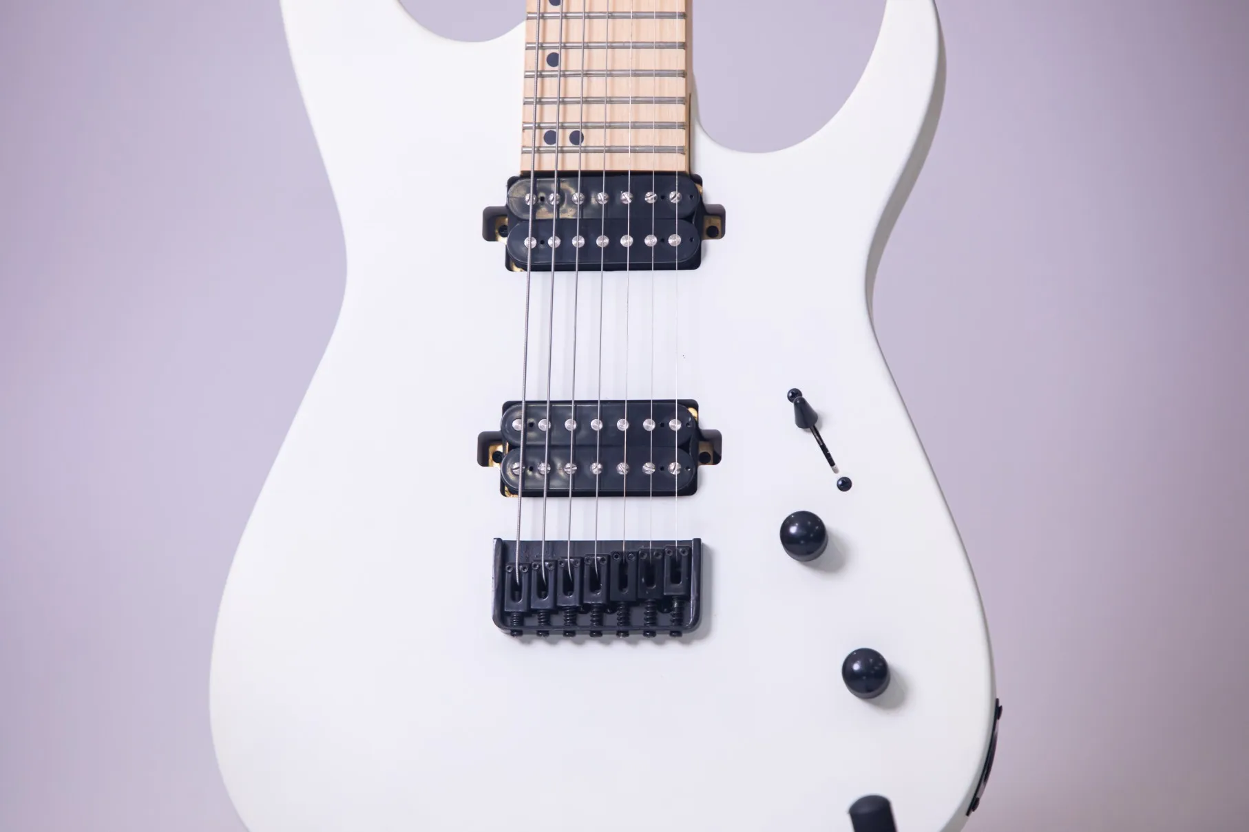 High-end custom, factory direct, 7-string Okoume electric guitar, clean milky white! Order can be shipped!
High-end custom, factory direct, 7-string Okoume electric guitar, clean milky white! Order can be shipped!