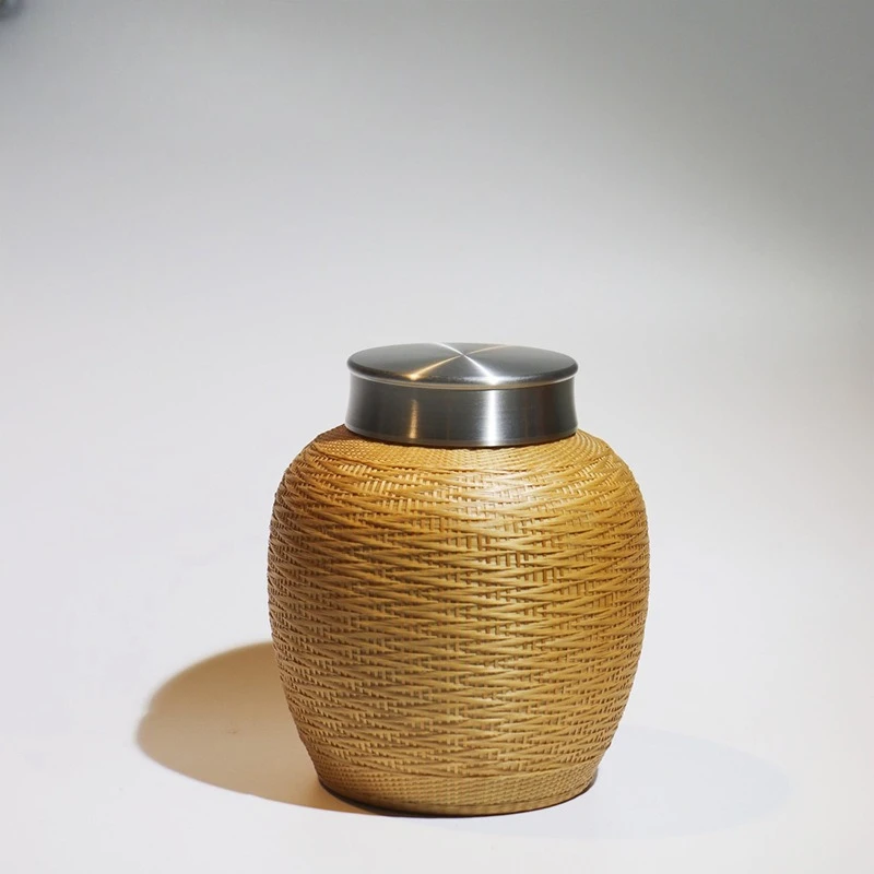 Pure handmade bamboo weaving, bamboo silk weaving, tea can handicrafts for home use
Pure handmade bamboo weaving, bamboo silk weaving, tea can handicrafts for home use