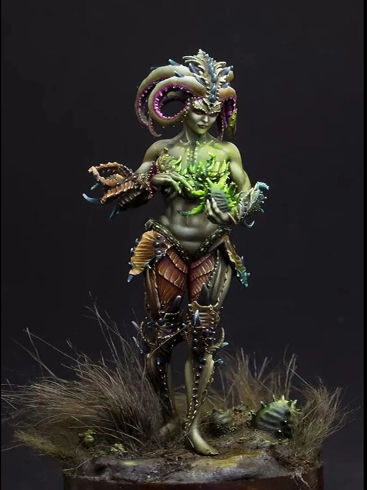 Unassambled 1/24 woman ancient officer soldier stand Resin figure miniature model kits Unpainted
Unassambled 1/24 woman ancient officer soldier stand Resin figure miniature model kits Unpainted