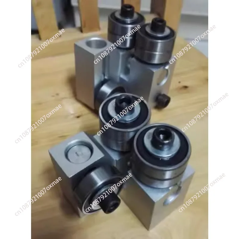 Worker band accessories, upper and lower clips, guide bearings, saw blade guide wheels, saw card fixed shaft
Worker band accessories, upper and lower clips, guide bearings, saw blade guide wheels, saw card fixed shaft