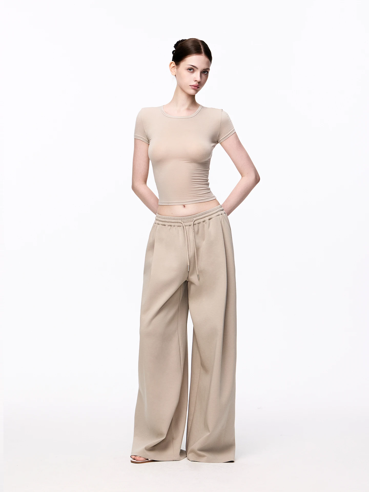 JLAUNT American Retro Wide Leg Pants Women Loose Sports Straight Casual Sweatpants Hot Girl Floor-Length Pants
JLAUNT American Retro Wide Leg Pants Women Loose Sports Straight Casual Sweatpants Hot Girl Floor-Length Pants