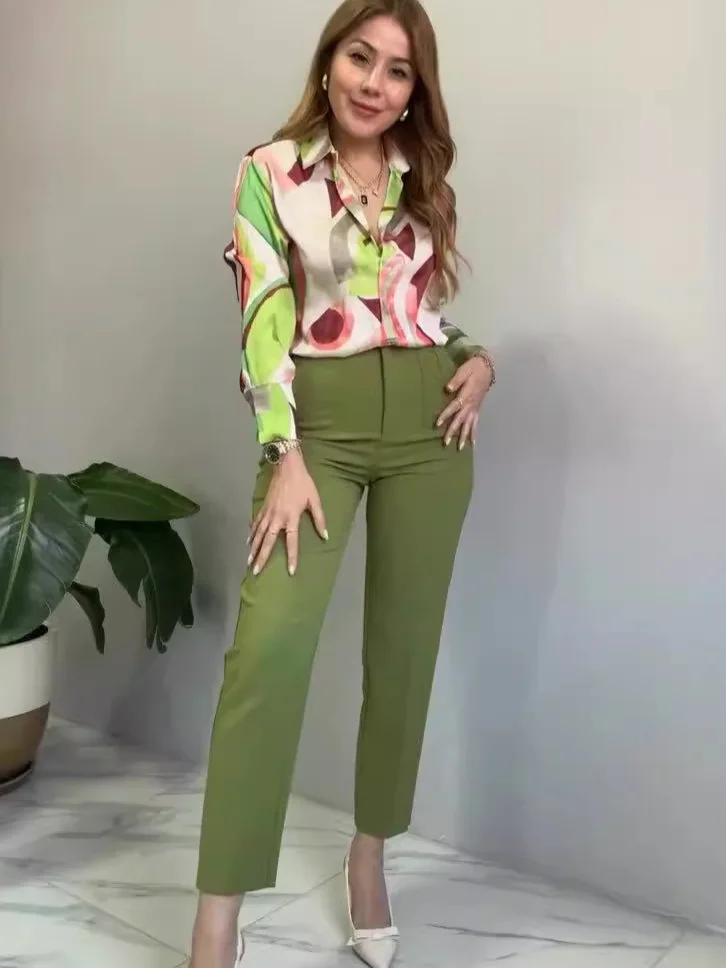Fashion Lady Commuter Two Piece Set Loose Lapel Long Sleeve Printed Single Breasted Shirt High Waist Trousers Set For Women
Fashion Lady Commuter Two Piece Set Loose Lapel Long Sleeve Printed Single Breasted Shirt High Waist Trousers Set For Women