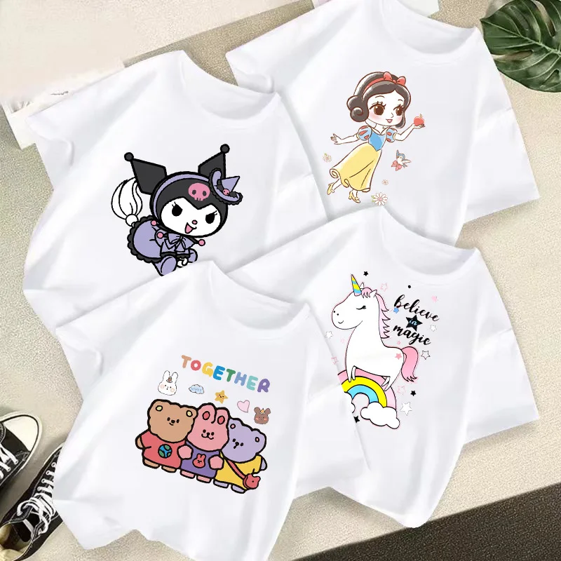 Детская футболка Sanrio из чистого хлопка с короткими рукавами, летняя свободная футболка с принтом Супермена и короткими рукавами, топ для родителей и детей
Детская футболка Sanrio из чистого хлопка с короткими рукавами, летняя свободная футболка с принтом Супермена и короткими рукавами, топ для родителей и детей