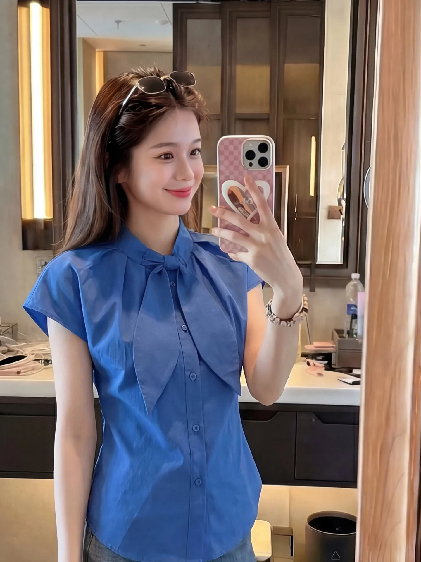 Elegant French Style Cotton Linen Shirt Women's Summer Loose Fashionable Tie-Belted Short Sleeve round Neck Pullover Top
Elegant French Style Cotton Linen Shirt Women's Summer Loose Fashionable Tie-Belted Short Sleeve round Neck Pullover Top
