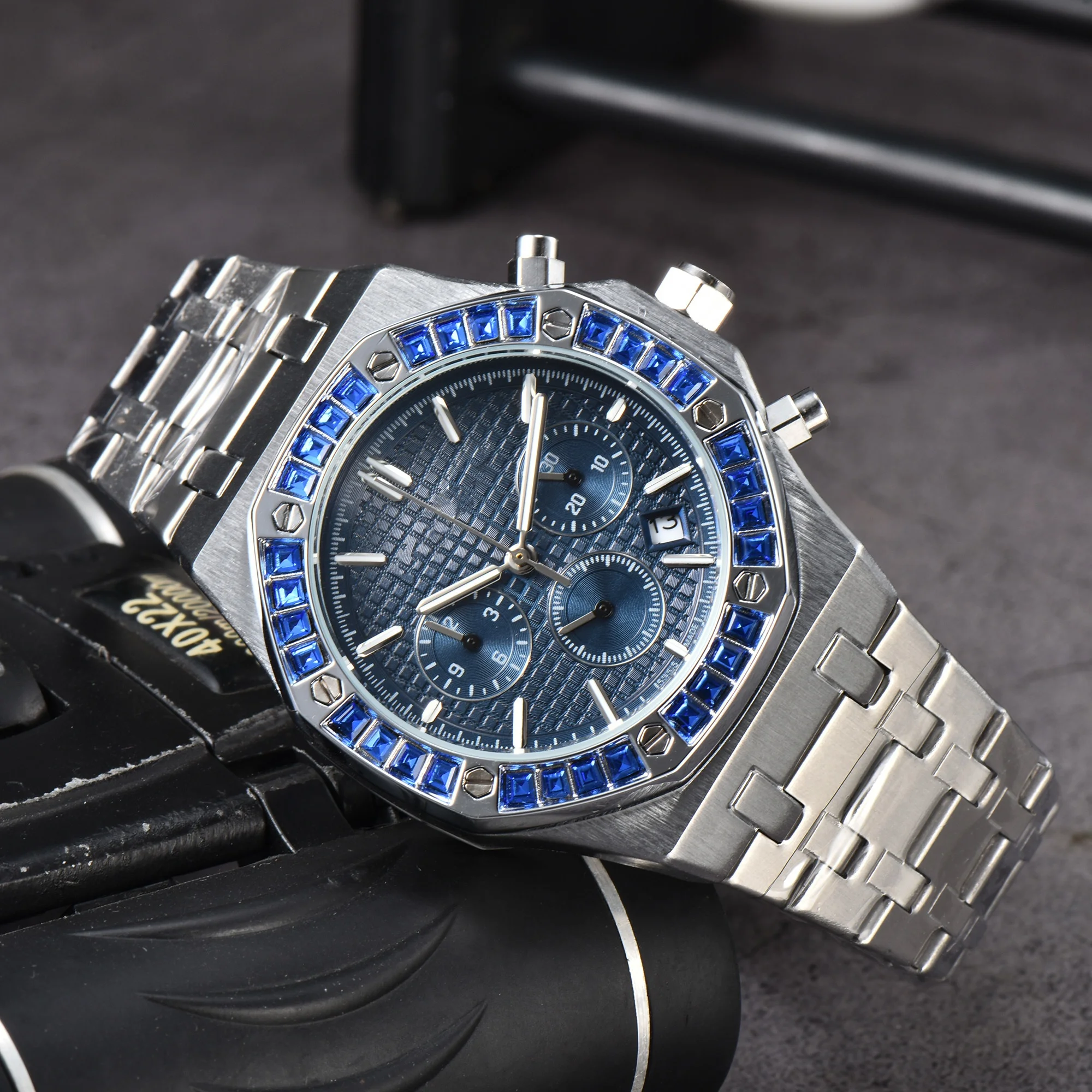 Luxury Men's Chronograph Wristwatch Diamond Encrusted Bezel Fashion Men's Chronograph Wristwatch, Iced Out Diamond Bezel, Stainless Steel Band, Quartz Movement, Casual Business Timepiece
Luxury Men's Chronograph Wristwatch Diamond Encrusted Bezel Fashion Men's Chronograph Wristwatch, Iced Out Diamond Bezel, Stainless Steel Band, Quartz Movement, Casual Business Timepiece
