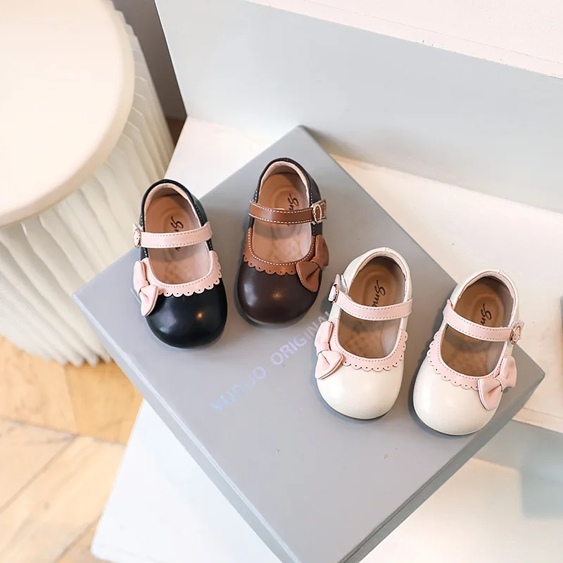 Children Leather Shoes Girls Cute Bowknot Performance Shoes Soft Sole Round Toe Princess Shoes Size 18-30
Children Leather Shoes Girls Cute Bowknot Performance Shoes Soft Sole Round Toe Princess Shoes Size 18-30