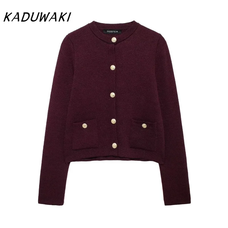 KADUWAKI Retro Fall and Winter Round Neck Long-sleeved Christmas Knit Shirt Fashion Gold Single-breasted Knit Cardigan 여성 반팔 니트
KADUWAKI Retro Fall and Winter Round Neck Long-sleeved Christmas Knit Shirt Fashion Gold Single-breasted Knit Cardigan 여성 반팔 니트