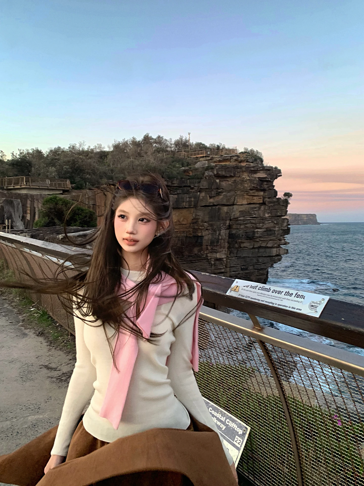 Женская вязаная шерстяная футболка Tongiiuu (00% шерсть) с длинным рукавом, облегающая, с круглым вырезом, повседневная, базовый слой
Женская вязаная шерстяная футболка Tongiiuu (00% шерсть) с длинным рукавом, облегающая, с круглым вырезом, повседневная, базовый слой