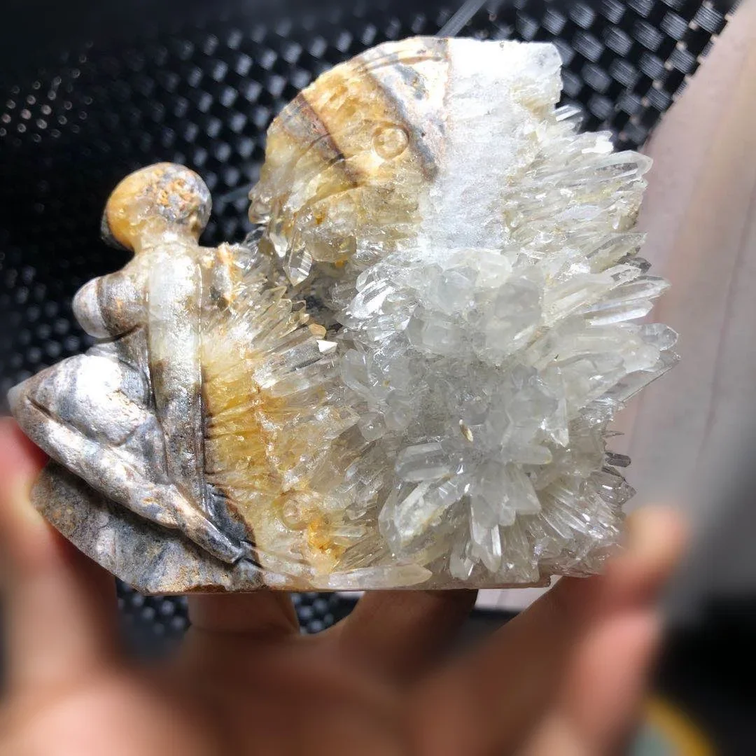 Hand carved quartz crystal mermaid quartz crystal cluster Butterfly Fairy figurine
Hand carved quartz crystal mermaid quartz crystal cluster Butterfly Fairy figurine