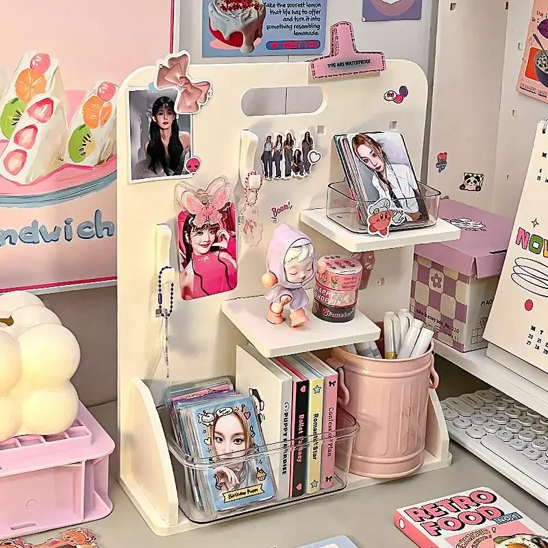 Настольный рабочий стол для учебы, стеллаж для хранения перфорированных досок, офисные столы, канцелярские товары, книги и разные предметы, связанные в слоях
Настольный рабочий стол для учебы, стеллаж для хранения перфорированных досок, офисные столы, канцелярские товары, книги и разные предметы, связанные в слоях