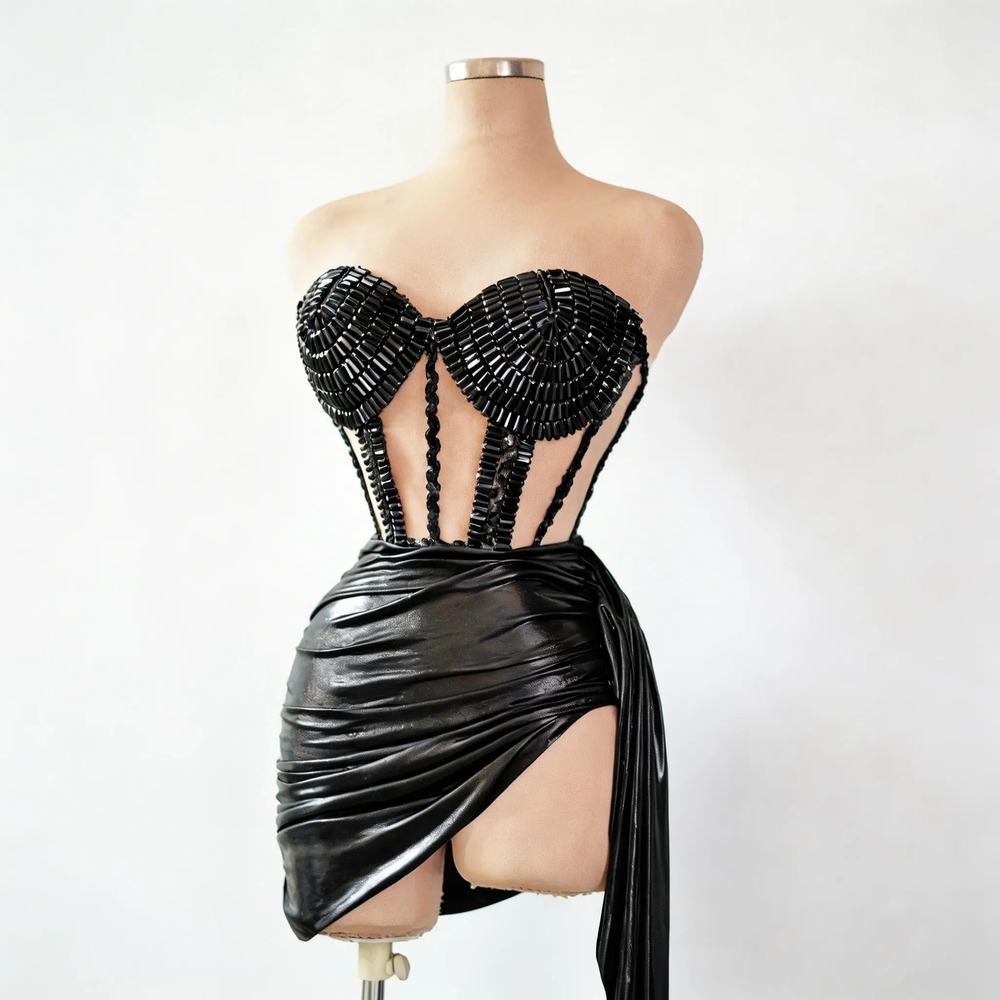 New high-end dress, fashionable and sexy tubular top, tight and sexy two-piece set for bar and nightclub performance costumes
New high-end dress, fashionable and sexy tubular top, tight and sexy two-piece set for bar and nightclub performance costumes