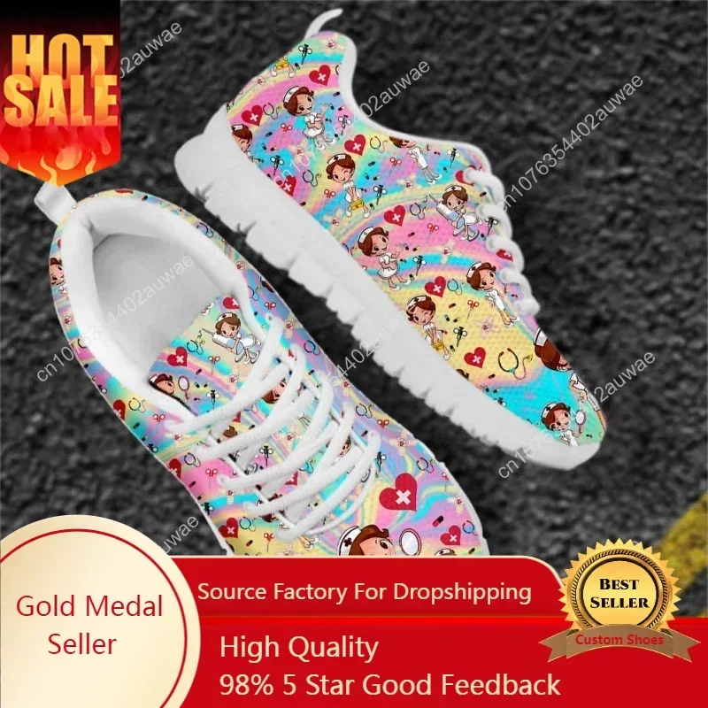 Infermiera disegno scarpe da donna arcobaleno infermieristica medica Lace Up Sport Sneaker Healthcare Design scarpe basse Casual
Infermiera disegno scarpe da donna arcobaleno infermieristica medica Lace Up Sport Sneaker Healthcare Design scarpe basse Casual