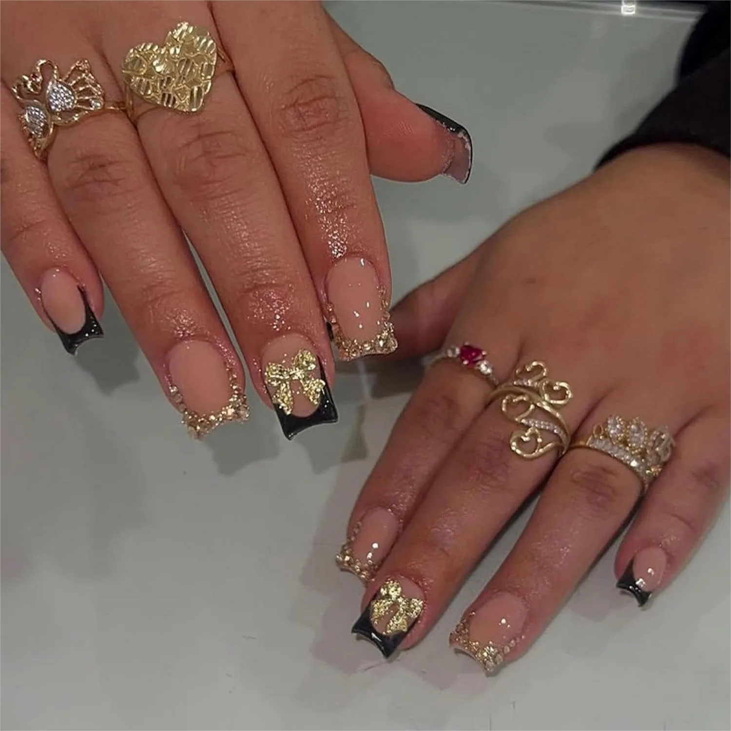 Bow Press on Nails Short Square Black French Tip Fake Nails with Rhinestone Design Glossy Full Cover for Women 24Pcs
Bow Press on Nails Short Square Black French Tip Fake Nails with Rhinestone Design Glossy Full Cover for Women 24Pcs