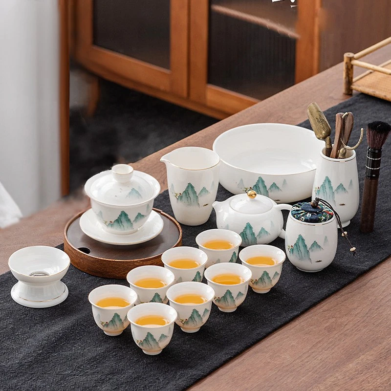 16pcs White Porcelain Tea Cup Saucers Sets with Teapot Porcelain Set with Gift Box
16pcs White Porcelain Tea Cup Saucers Sets with Teapot Porcelain Set with Gift Box