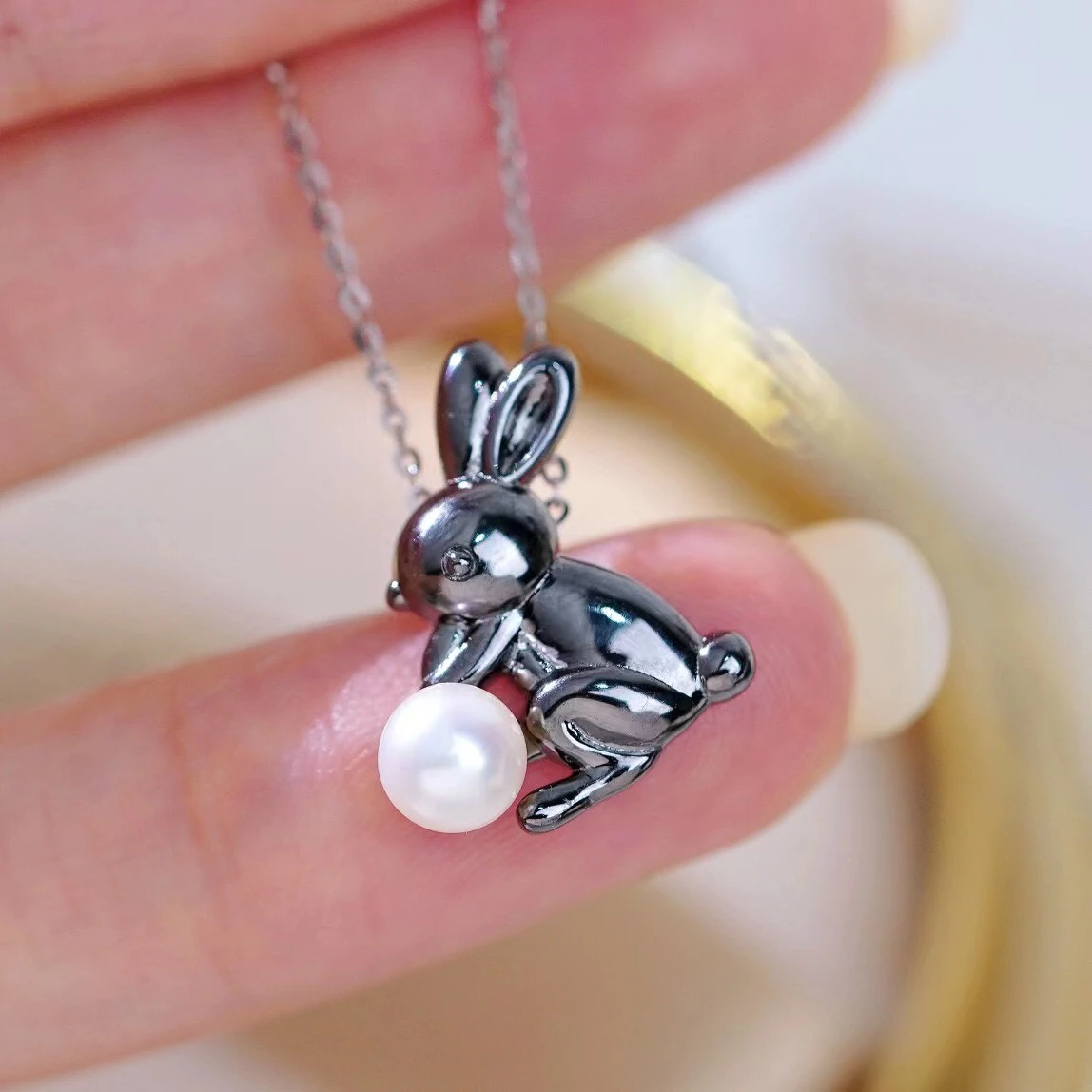 Black Rabbit 925 Sterling Silver Pendant Mounts Base Findings Settings Mountings Jewelry Fittings for 4-5mm Pearls
Black Rabbit 925 Sterling Silver Pendant Mounts Base Findings Settings Mountings Jewelry Fittings for 4-5mm Pearls