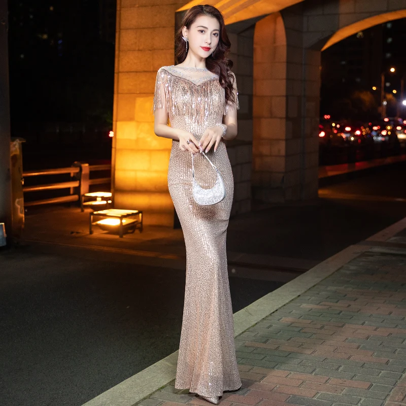 Элегантное длинное вечернее платье для женщин, новинка 2026 года, для банкетов, высококлассное, с эффектом «рыбий хвост», в корейском стиле, для ведущих мероприятий
Элегантное длинное вечернее платье для женщин, новинка 2026 года, для банкетов, высококлассное, с эффектом «рыбий хвост», в корейском стиле, для ведущих мероприятий