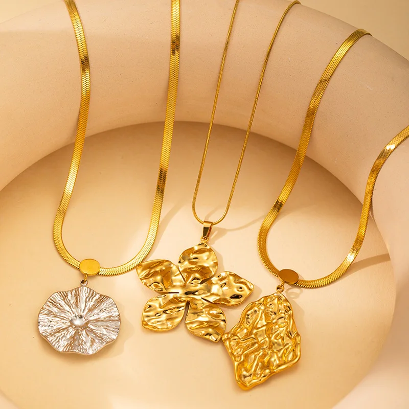 Stainless Steel Geometric Flower Pendant Necklace for Women Trend Irregular Chain Choker Jewelry Party Gift
Stainless Steel Geometric Flower Pendant Necklace for Women Trend Irregular Chain Choker Jewelry Party Gift