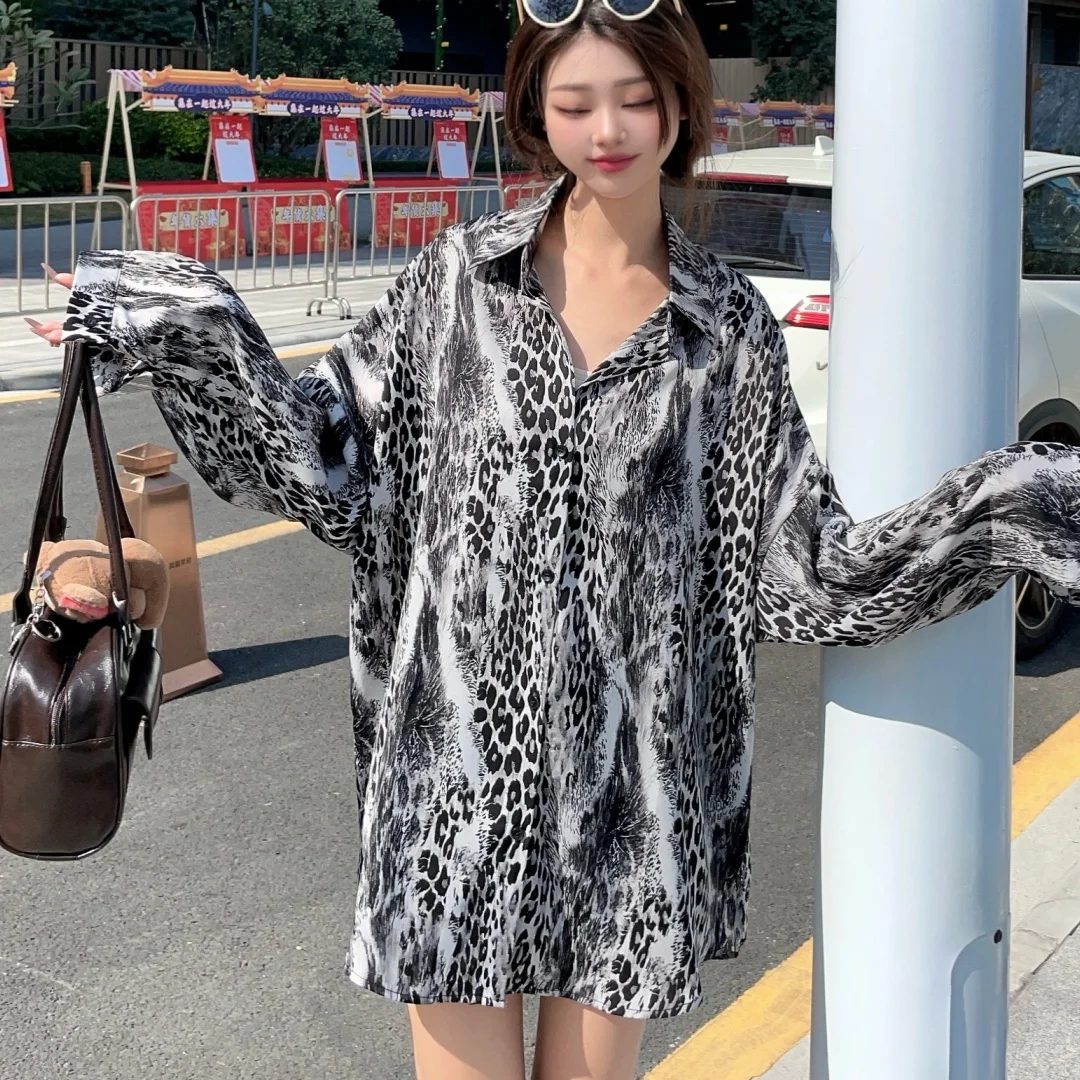 2025 Large Size New Straight Tube Leopard Print Chiffon Shirt Loose Casual Long Sleeved Shirt Top for Women A470
2025 Large Size New Straight Tube Leopard Print Chiffon Shirt Loose Casual Long Sleeved Shirt Top for Women A470