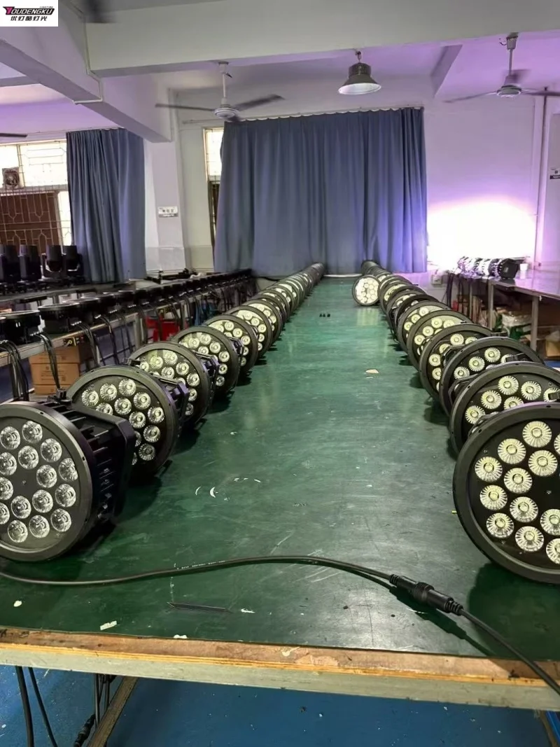 6 pieces 18x10w RGBW 4in1 Waterproof Led Par Light Outdoor Uplight IP65 Dj Stage Par Light
6 pieces 18x10w RGBW 4in1 Waterproof Led Par Light Outdoor Uplight IP65 Dj Stage Par Light